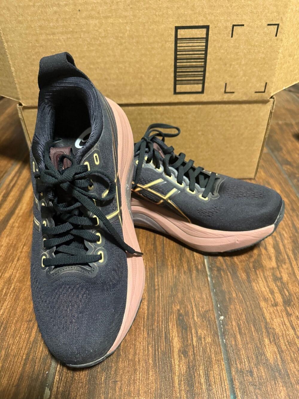 ASICS Tennis Shoes